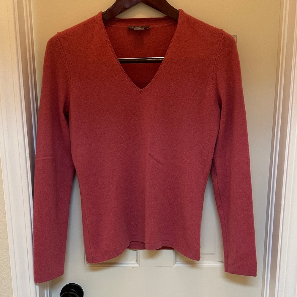 Cashmere V-Neck Sweater - Warm Red